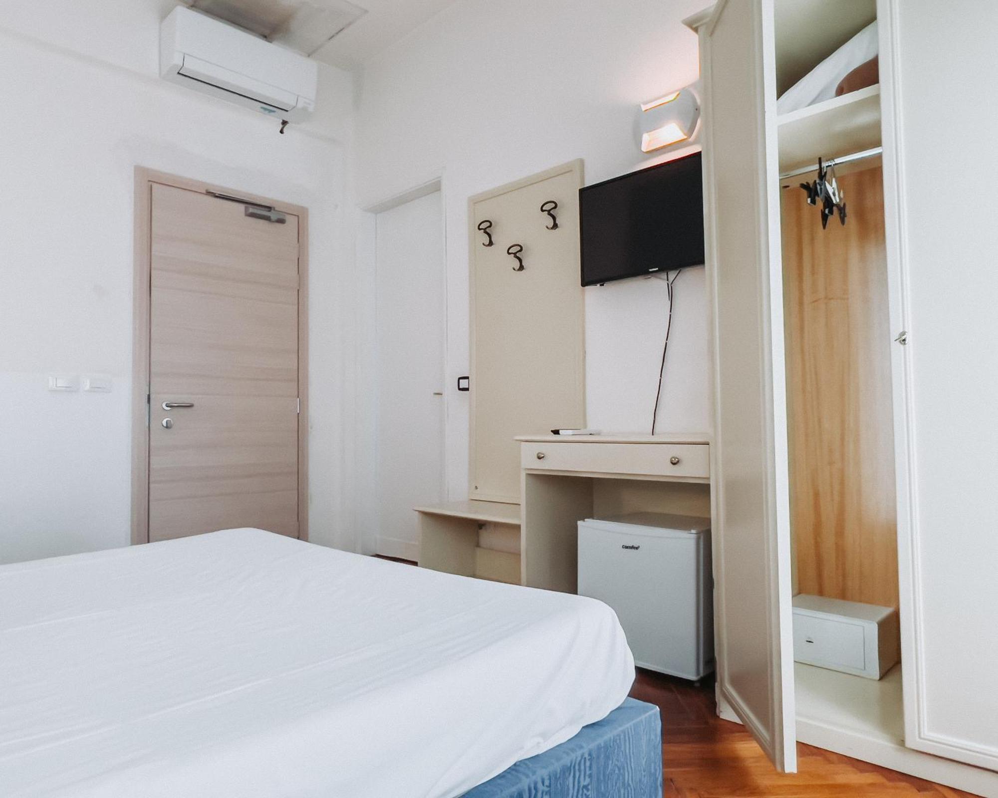 Hotel All'Oasi パエーゼ エクステリア 写真