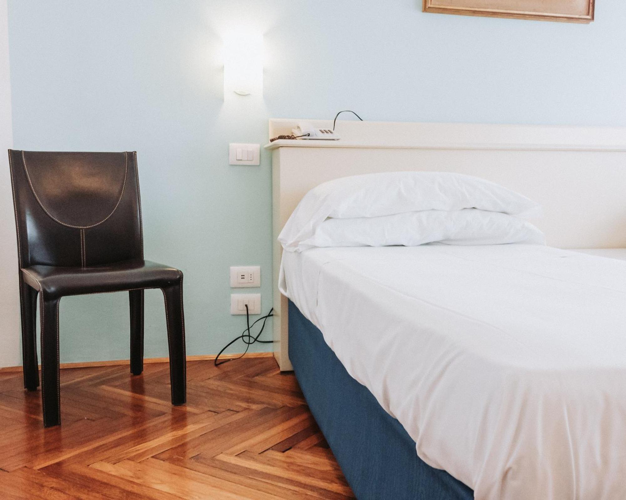 Hotel All'Oasi パエーゼ エクステリア 写真