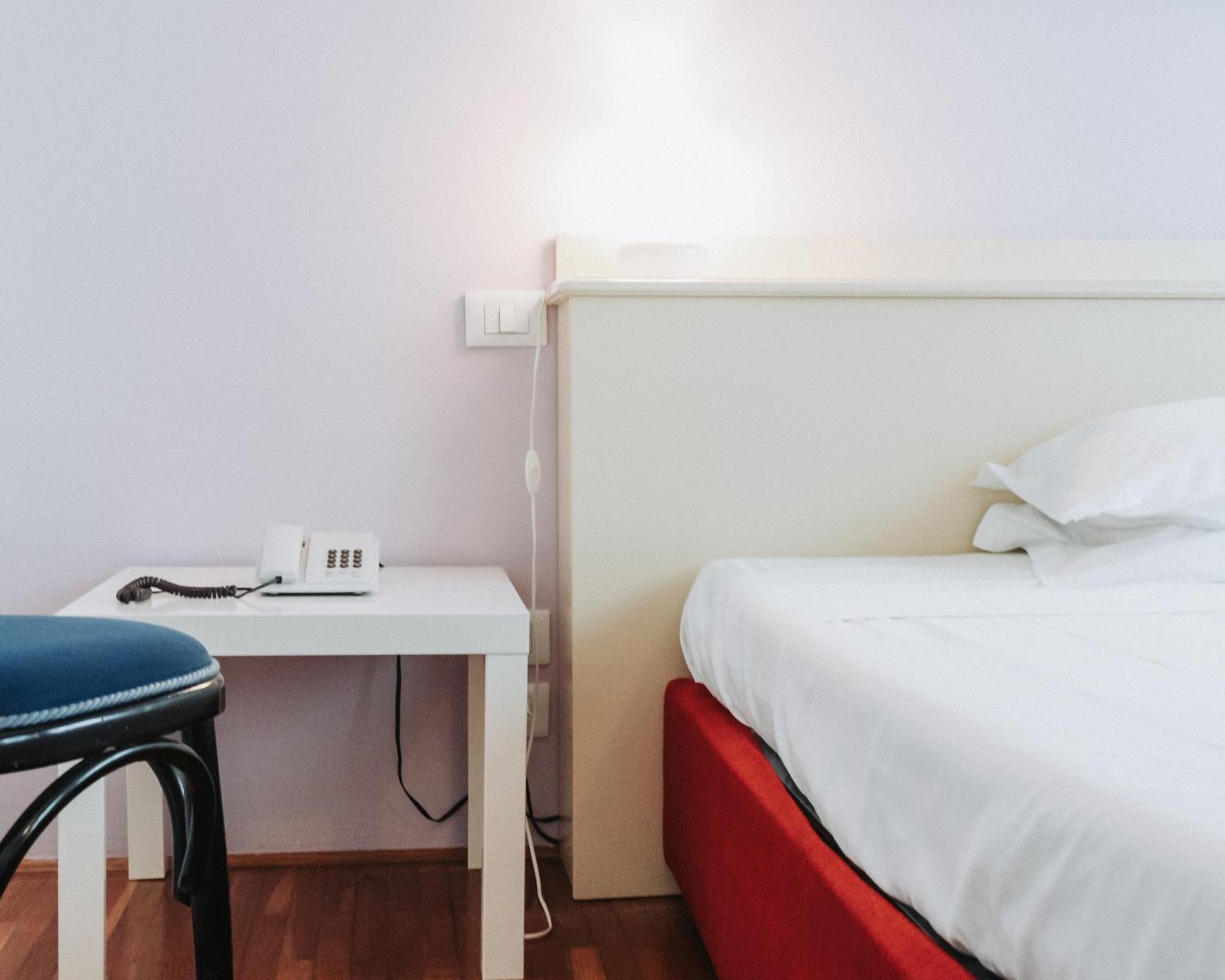 Hotel All'Oasi パエーゼ エクステリア 写真