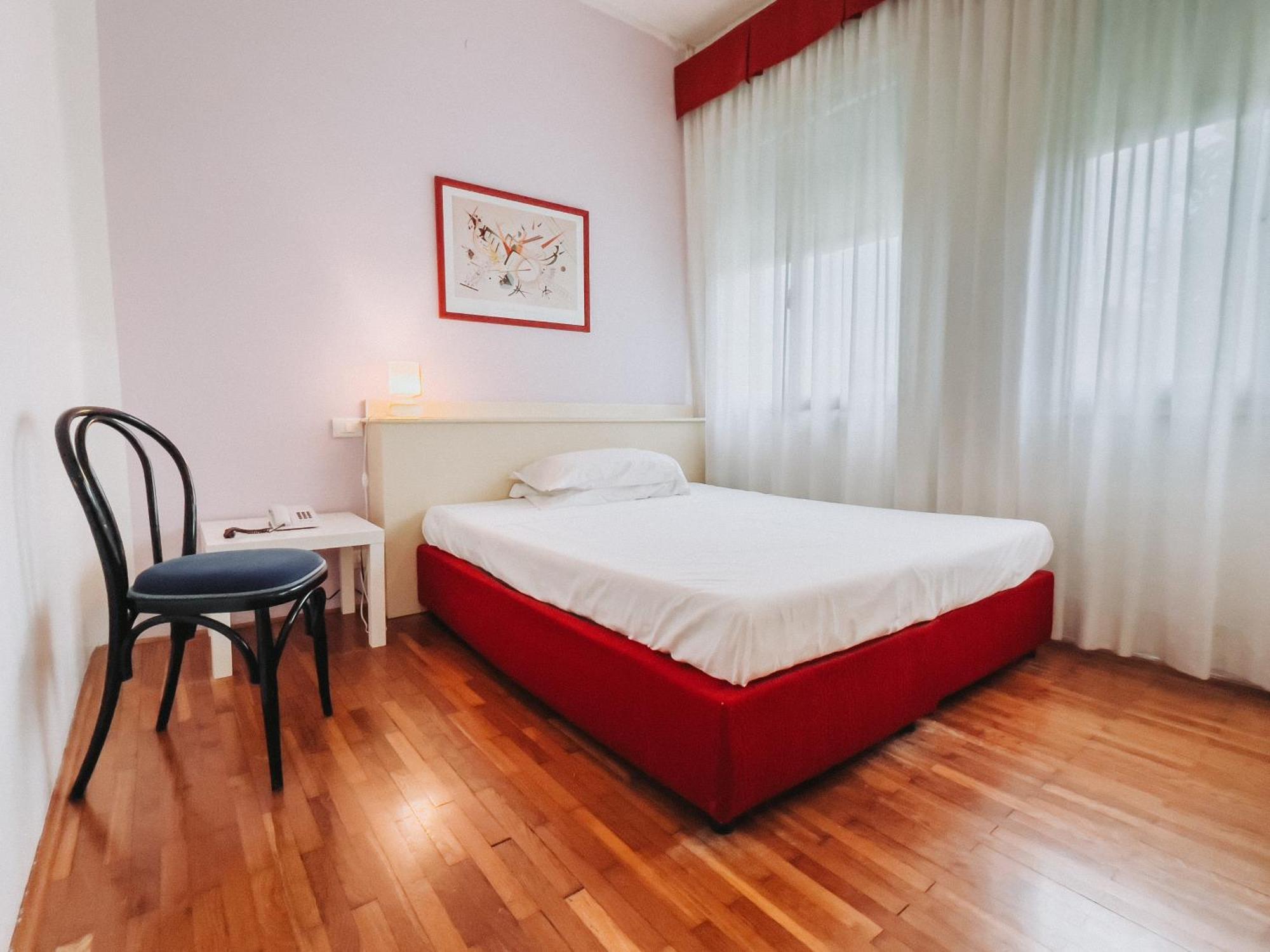 Hotel All'Oasi パエーゼ エクステリア 写真